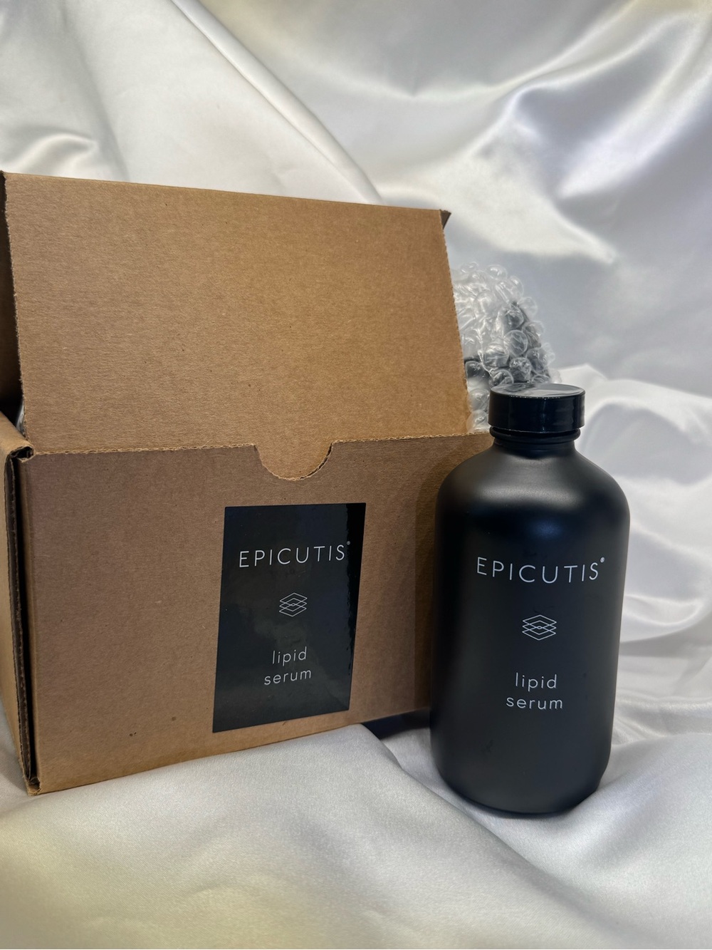 Epicutis Lipid Serum - 8oz | free beauty globes and masks - Picture 4 of 9